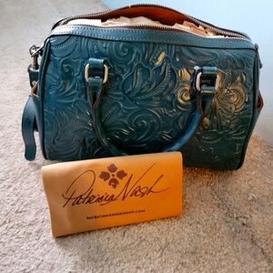 NWT Patricia Nash Skye Tooled Embossed  Leather handbag w/ strap Blue Coral